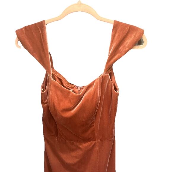 Jenny Yoo Issa Brown Velvet Off The Shoulder Bridesmaid Gown Dress Size 4 - Picture 7 of 10